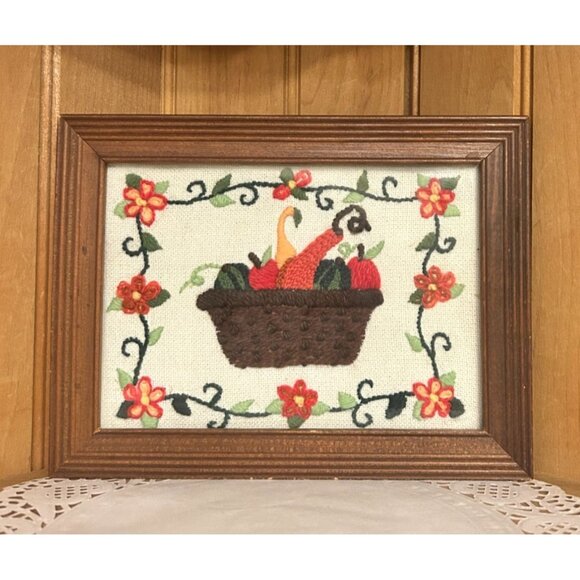 Vintage Wood Framed Crewel Autumn Vegetables Country Basket Wall Decor - Picture 1 of 4